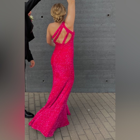 pink prom dress size 2 (can fit smaller and bigger) - Picture 1 of 2